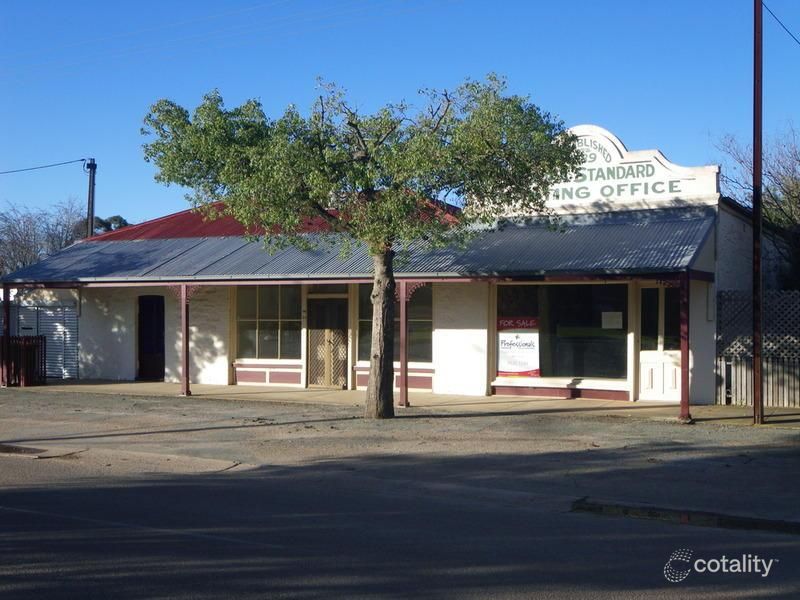 36 Herbert St, Laura, SA 5480