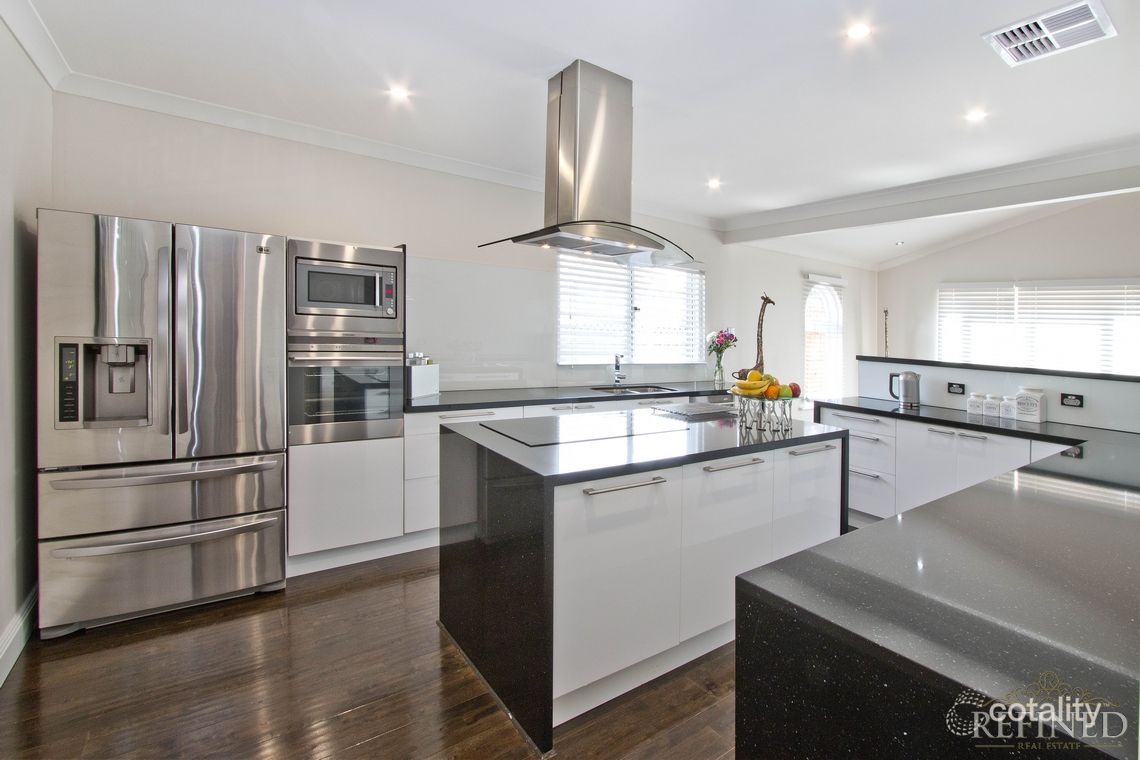 4 Corsair St, Flagstaff Hill, SA 5159