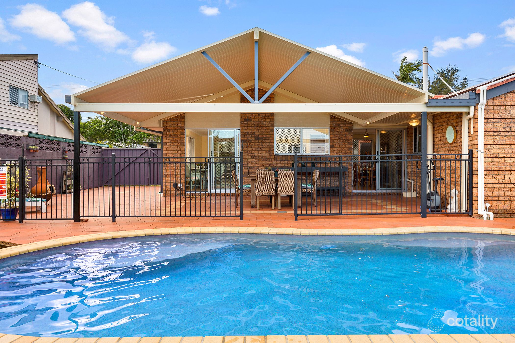 17 Gamenya Dr, Springwood, QLD 4127