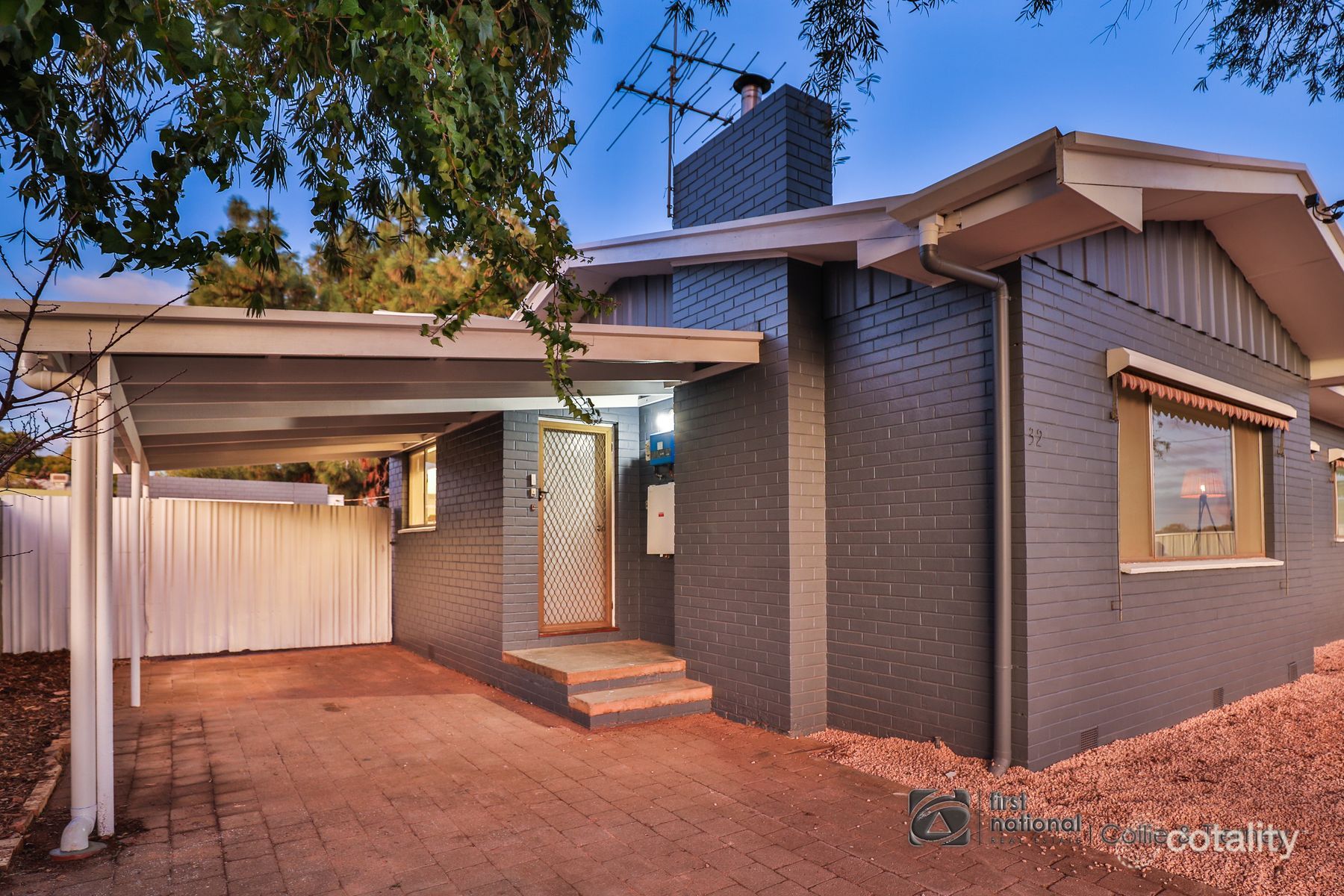 32 Silver City Hwy, Buronga, NSW 2739