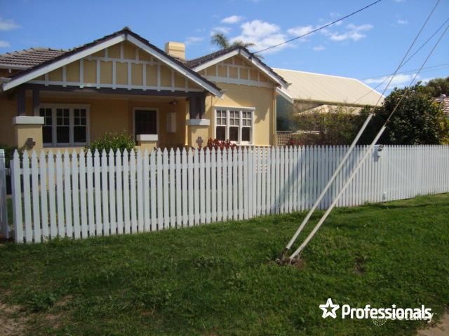 122 Gregory St, Beachlands, WA 6530