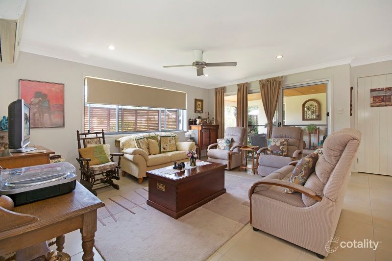 3 Pepper Tree Way, Beerwah, QLD 4519