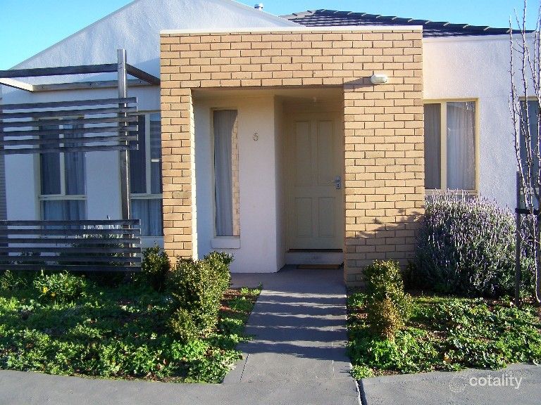 6/40-42 Darbyshire St, Sunbury, VIC 3429