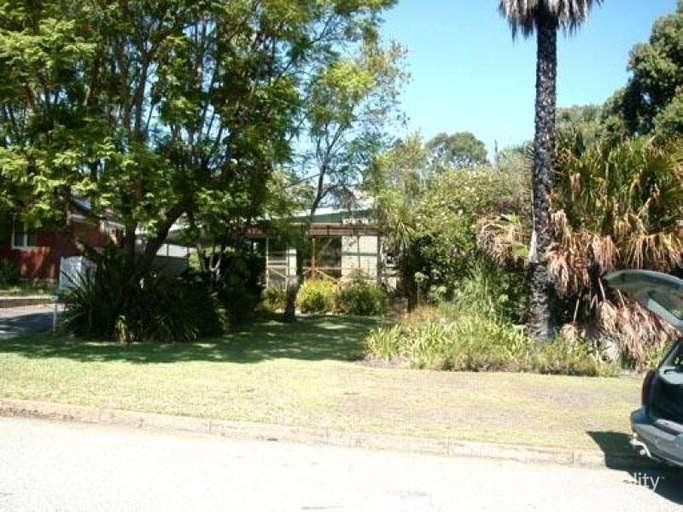 11 Bromley St, Embleton, WA 6062