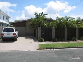16 Reynolds Ave, Labrador, QLD 4215