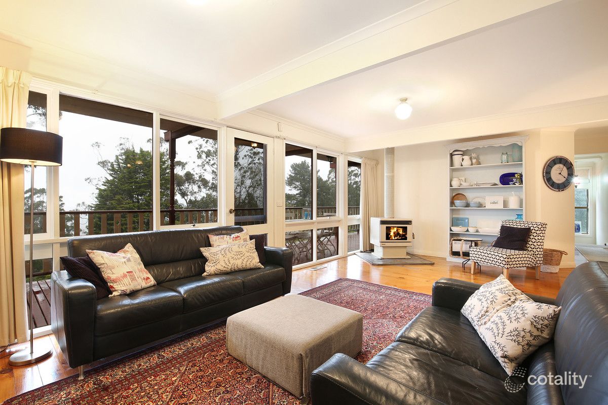 5 Farringdon Rd, Kalorama, VIC 3766