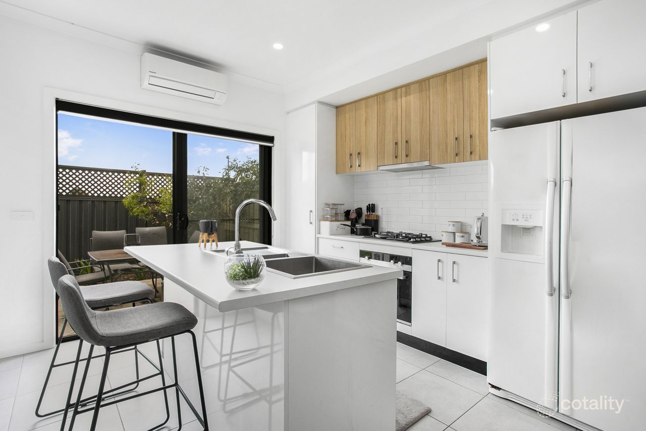 12 Zebra Way, Cranbourne West, VIC 3977