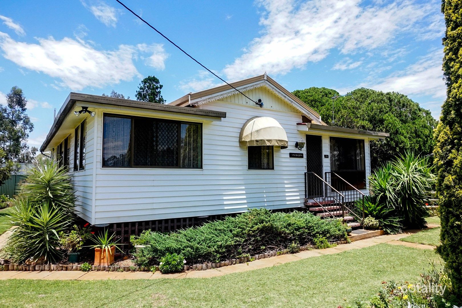 81 Lorrimer St, Oakey, QLD 4401