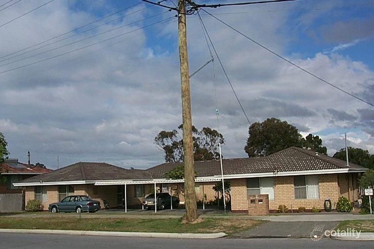 13-15 Bungaree Rd, Wilson, WA 6107
