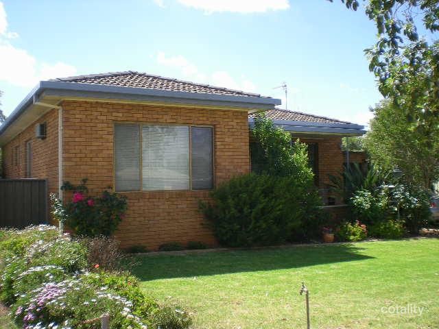 45 Thornbury St, Parkes, NSW 2870