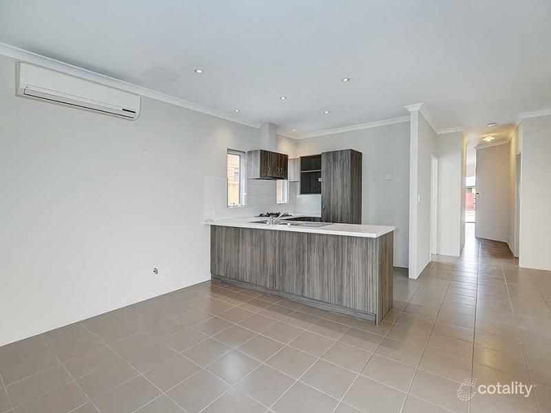 20 Churchill Grn, Canning Vale, WA 6155