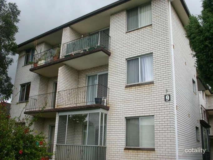 12 Reddall St, Campbelltown, NSW 2560