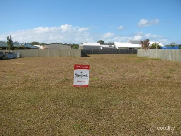 90 Fyshburn Dr, Cooloola Cove, QLD 4580