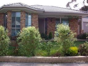 2 Cobby Ct, Roxburgh Park, VIC 3064