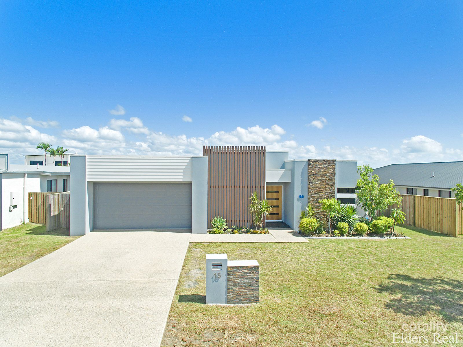 15 Hoop Ave, Hidden Valley, QLD 4703
