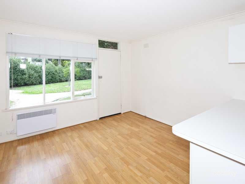 6/27 Derby Rd, Herne Hill, VIC 3218