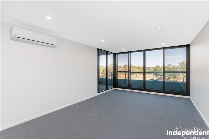 125/15 Irving St, Phillip, ACT 2606