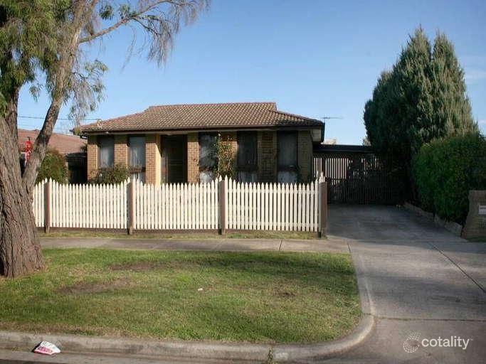 12 Latrobe St, Cranbourne, VIC 3977