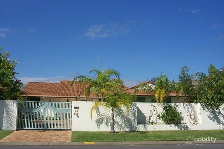 92 Santa Cruz Bvd, Clear Island Waters, QLD 4226