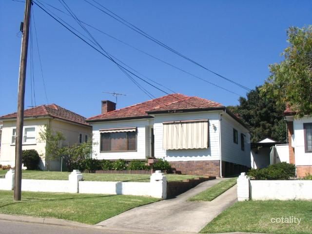 9 Rowland St, Revesby, NSW 2212