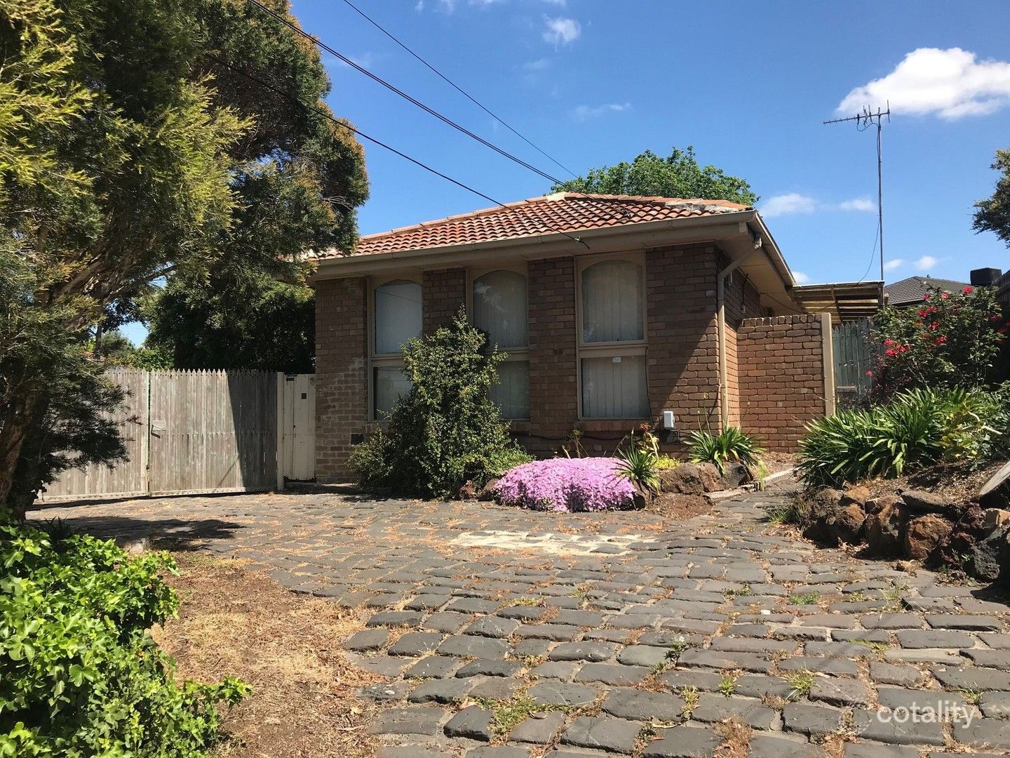 5 Kingsmere Cl, Gladstone Park, VIC 3043