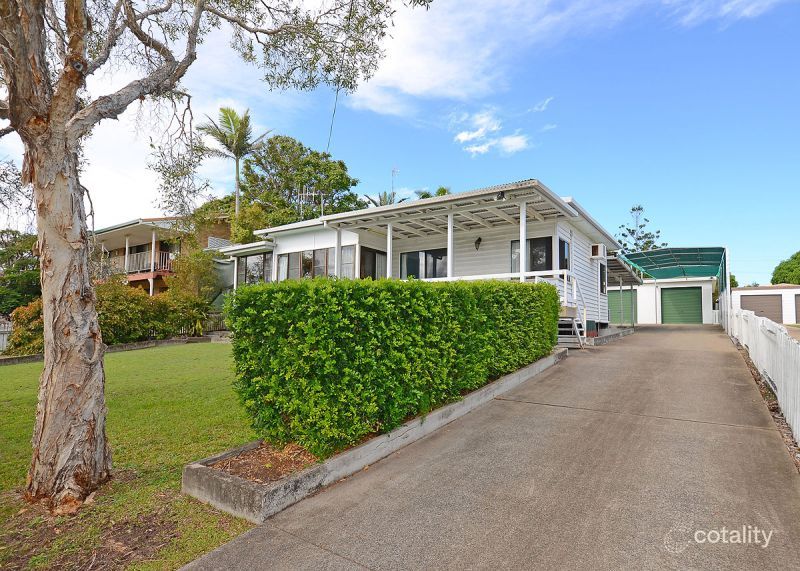 43 Kent St, Urangan, QLD 4655