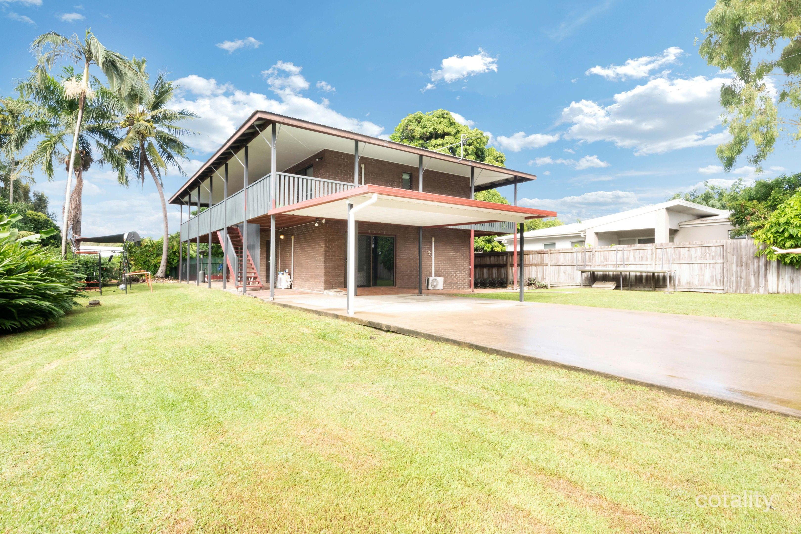 37 Downie Ave, Bucasia, QLD 4750