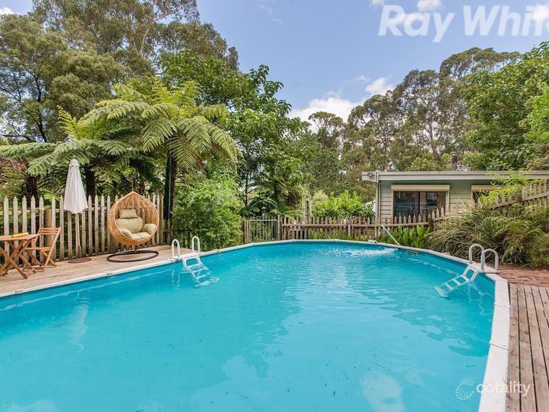 13 Wright Ave, Upwey, VIC 3158