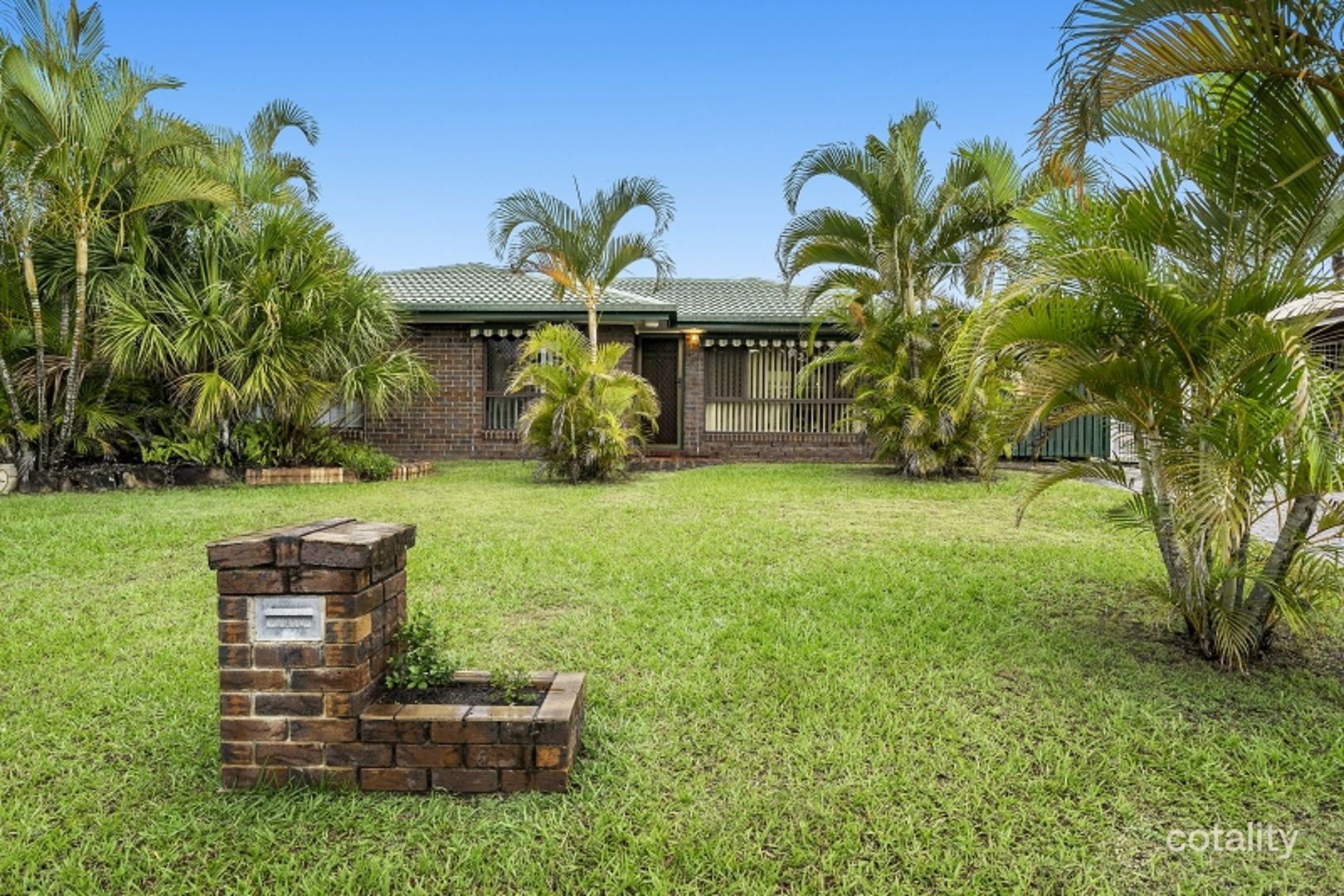 39 Jagora Dr, Albany Creek, QLD 4035