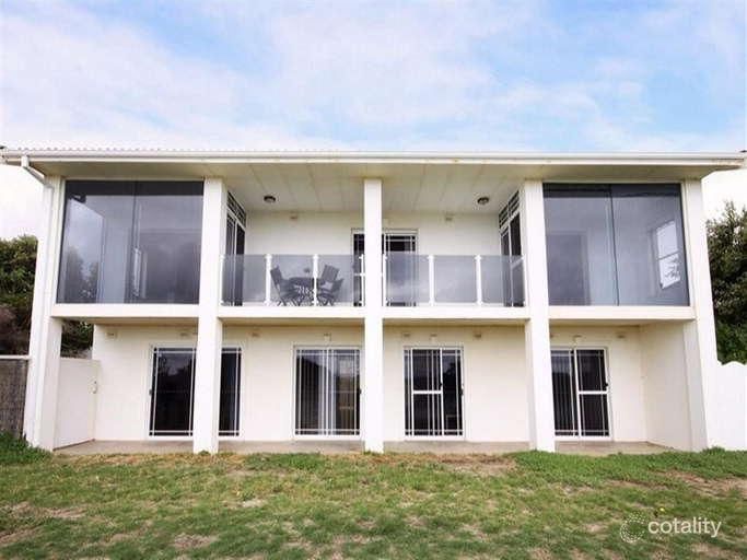 4 Tingira Pl, Semaphore Park, SA 5019