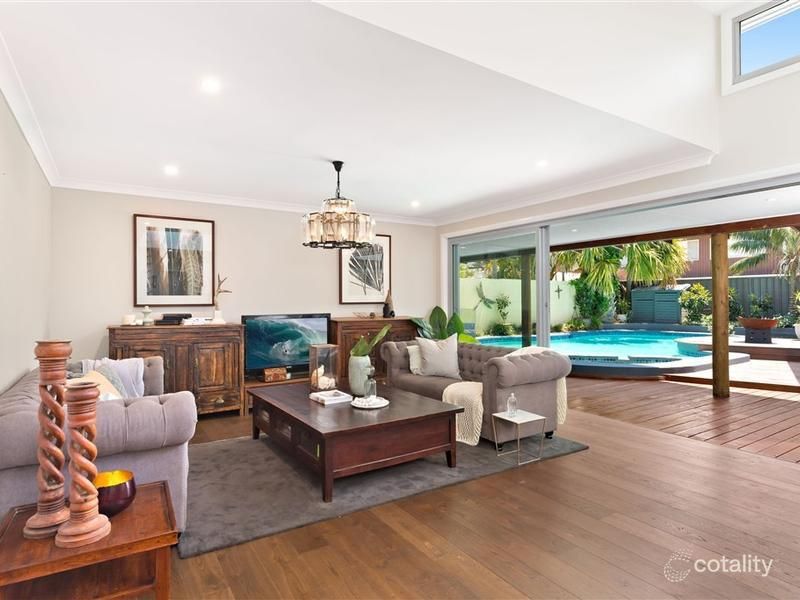 1 Cordeaux Cres, Sylvania Waters, NSW 2224