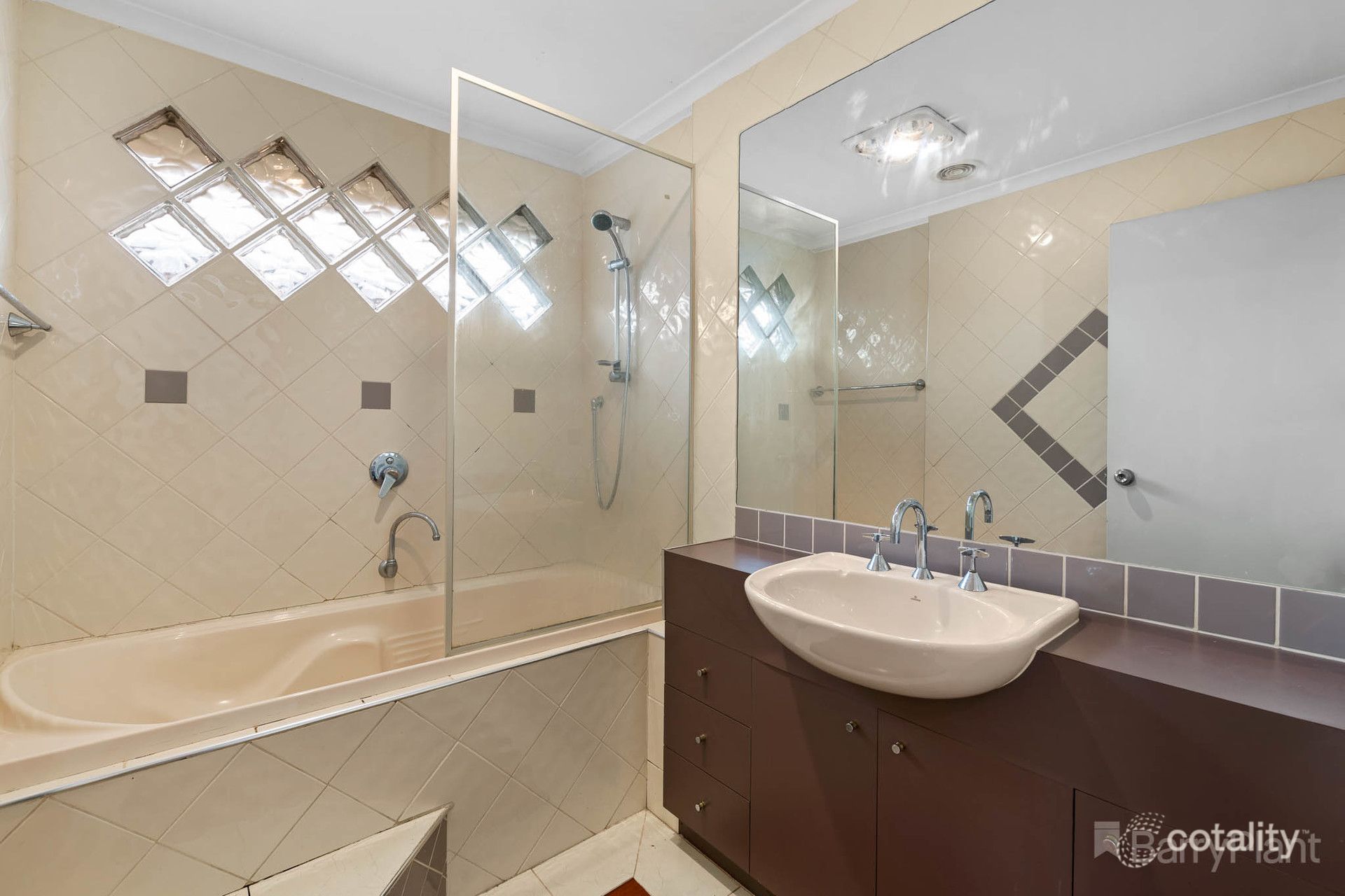 1/25 Blue Gum Ct, Narre Warren, VIC 3805