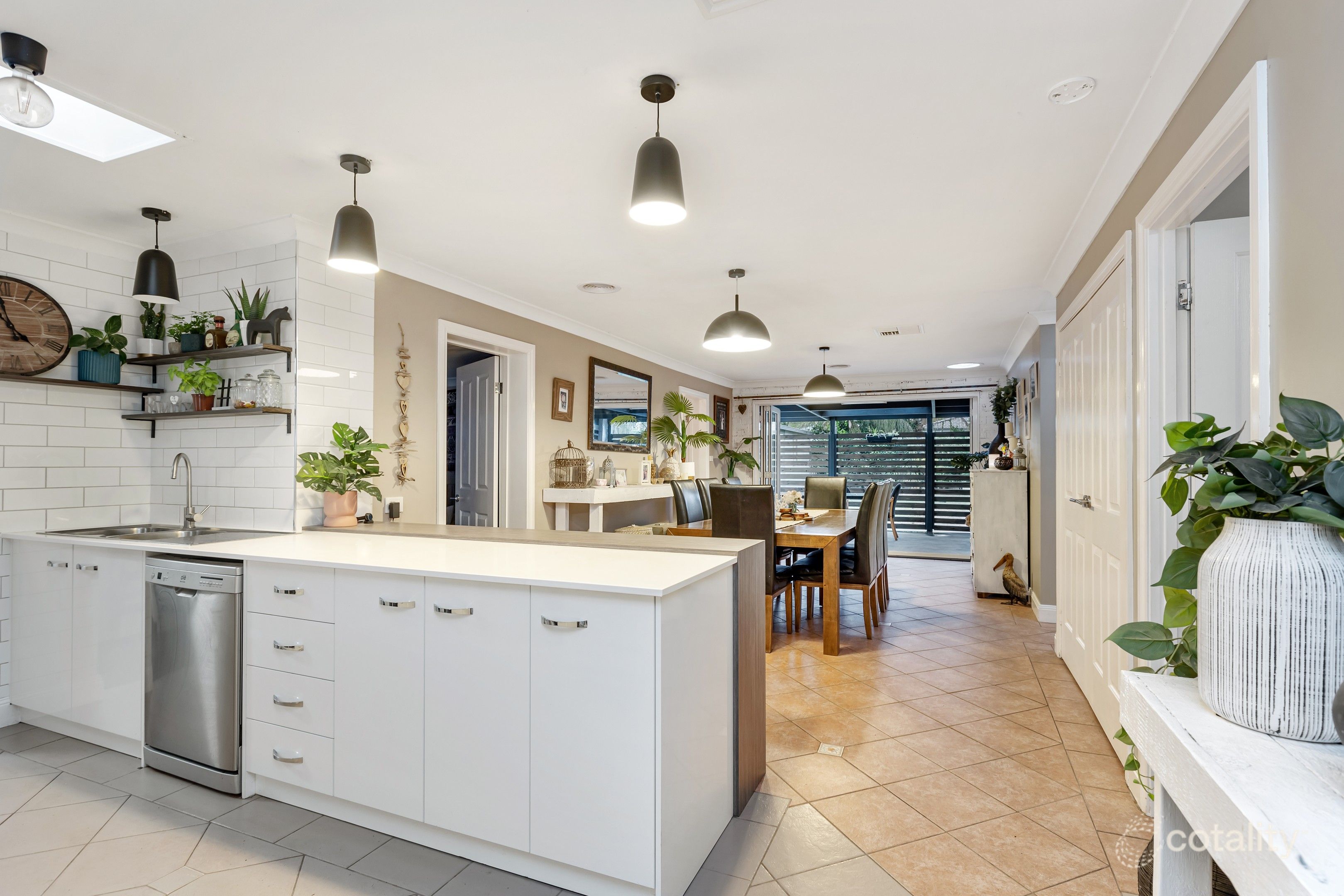 105 Undurra Dr, Glenfield Park, NSW 2650
