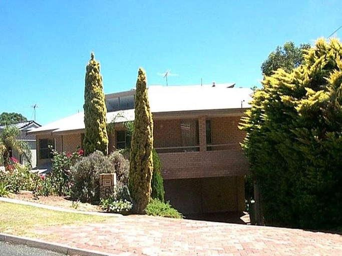 6 Takari Cres, City Beach, WA 6015