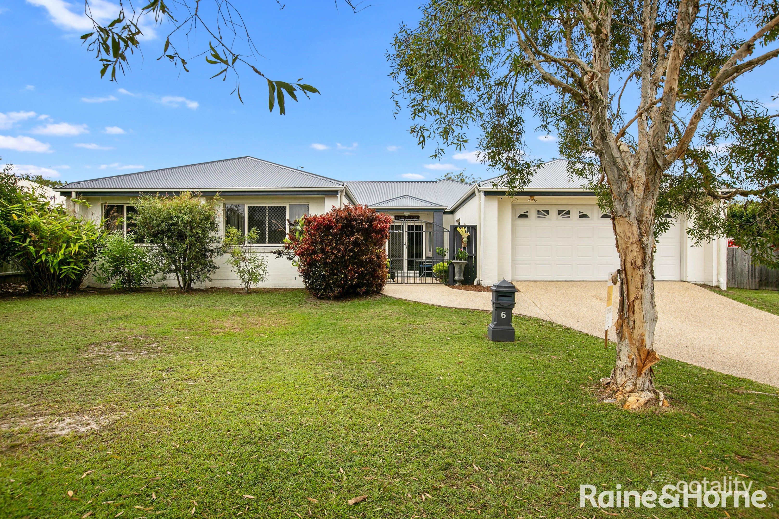 6 Creekside Esp, Cooloola Cove, QLD 4580