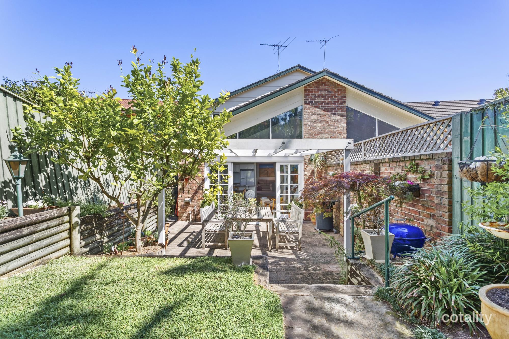 5 Blue Gum Dr, East Ryde, NSW 2113