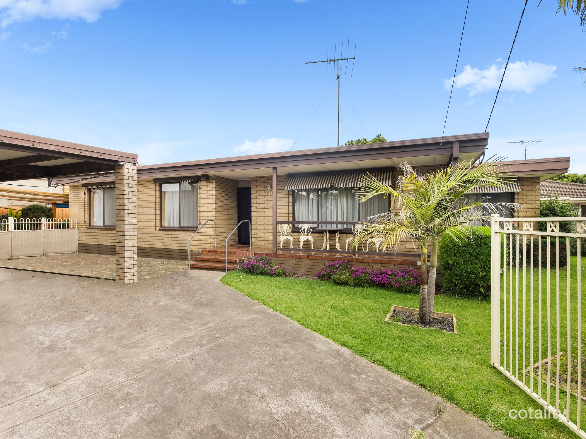 3 Tucker St, Breakwater, VIC 3219