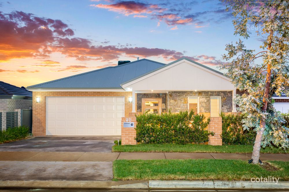 32 Rockley Pde, Googong, NSW 2620