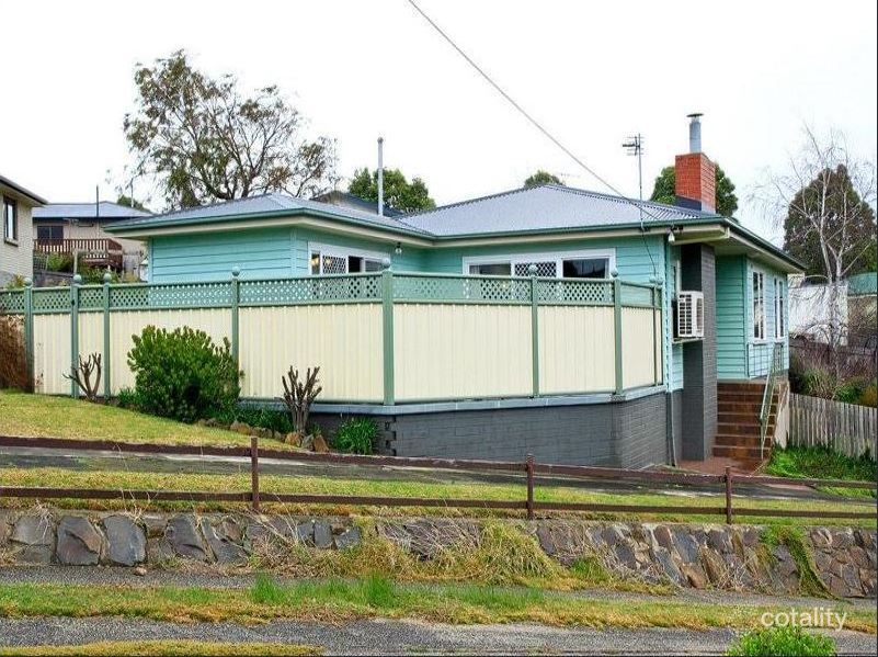 2 Rose Ct, Devonport, TAS 7310