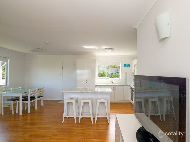 41 Murphy St, Point Vernon, QLD 4655