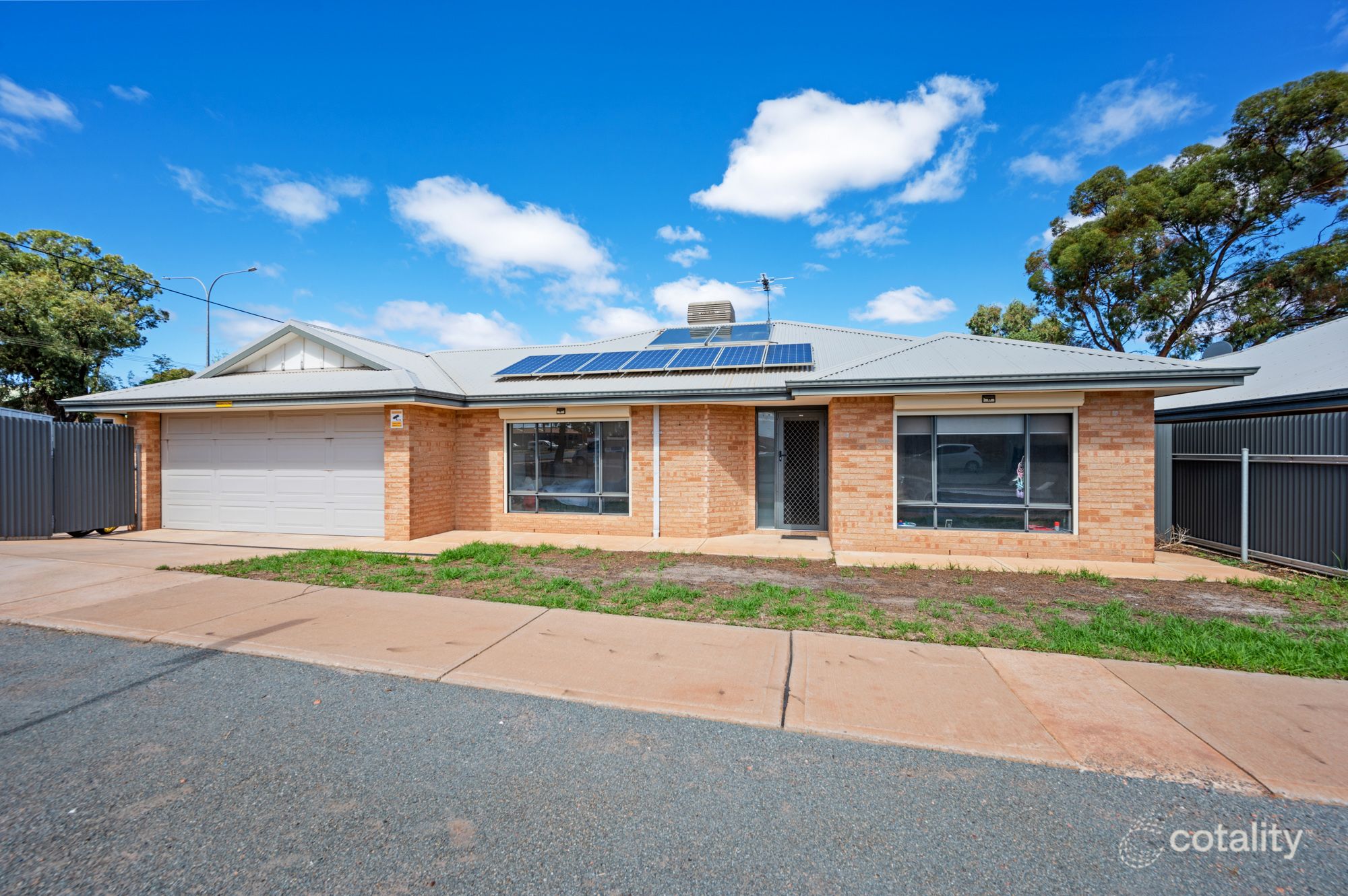 2/3 Alford St, South Kalgoorlie, WA 6430