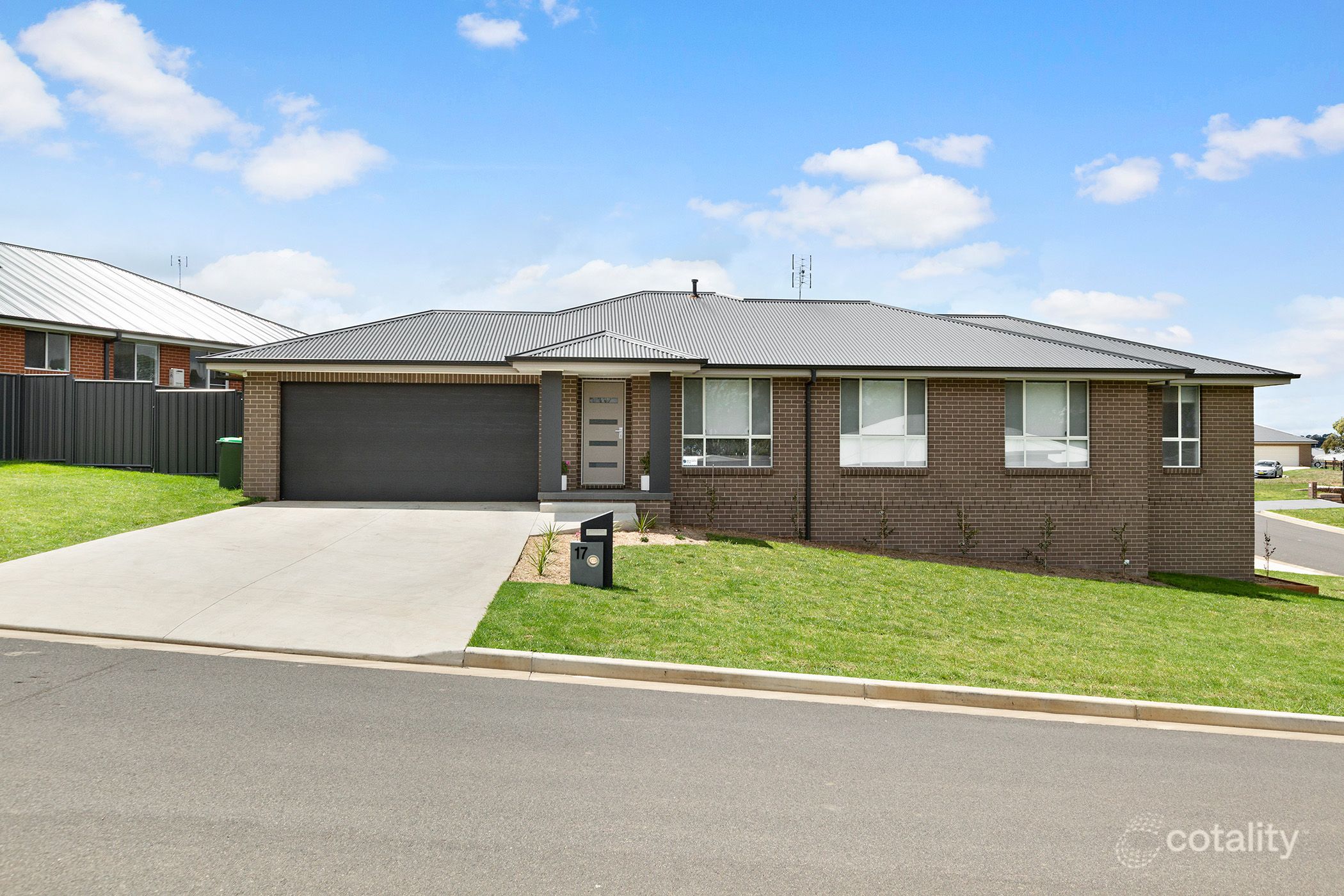 17 Stevenson Way, Orange, NSW 2800