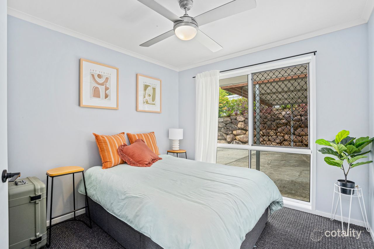 17 Overland Dr, Edens Landing, QLD 4207