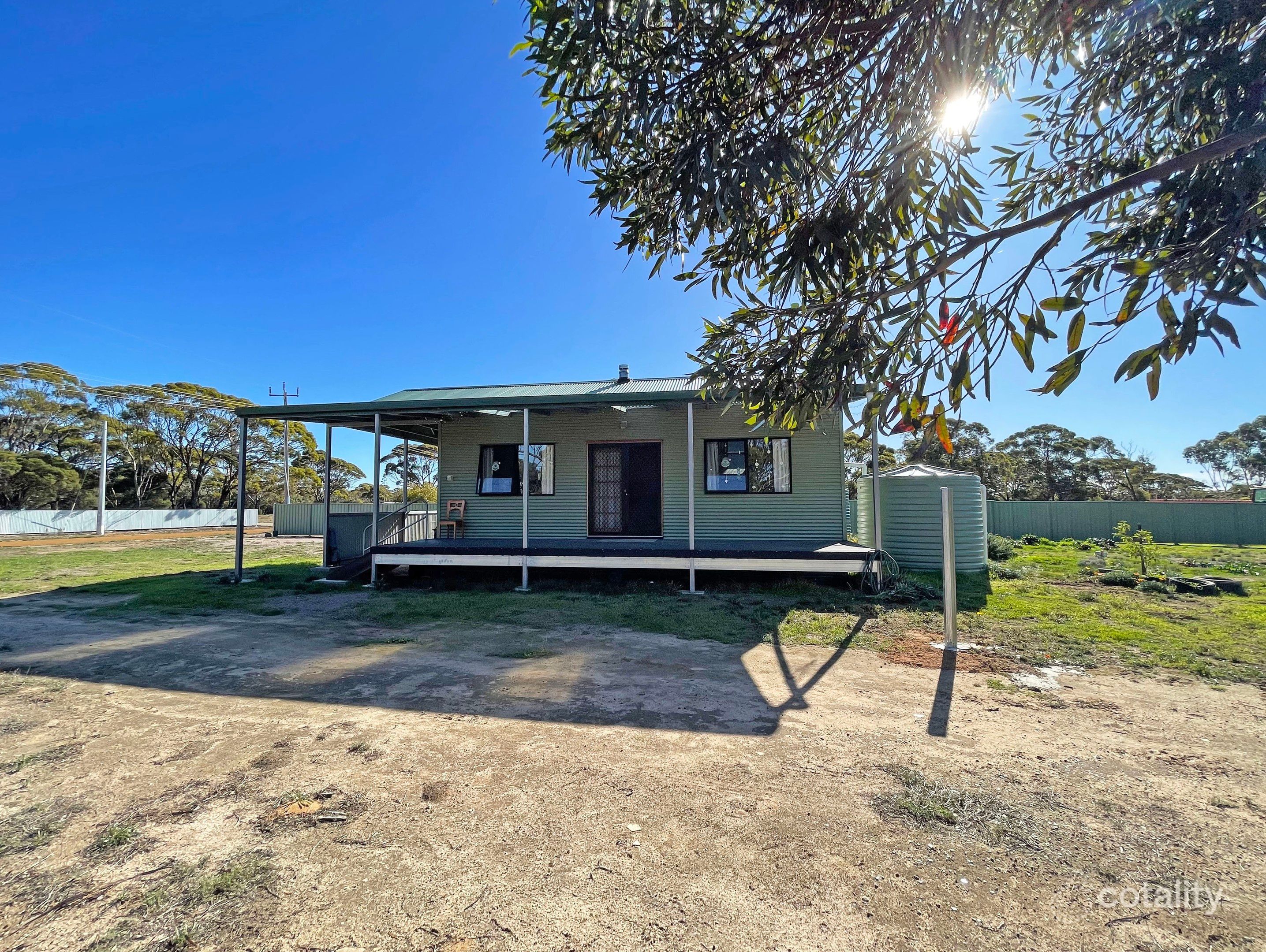 21 Dunn St, Salmon Gums, WA 6445