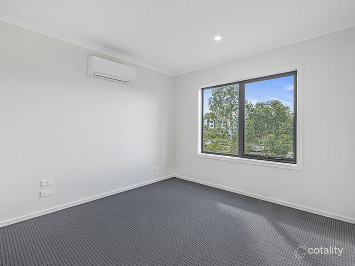 33 Weir Loop, Bundoora, VIC 3083