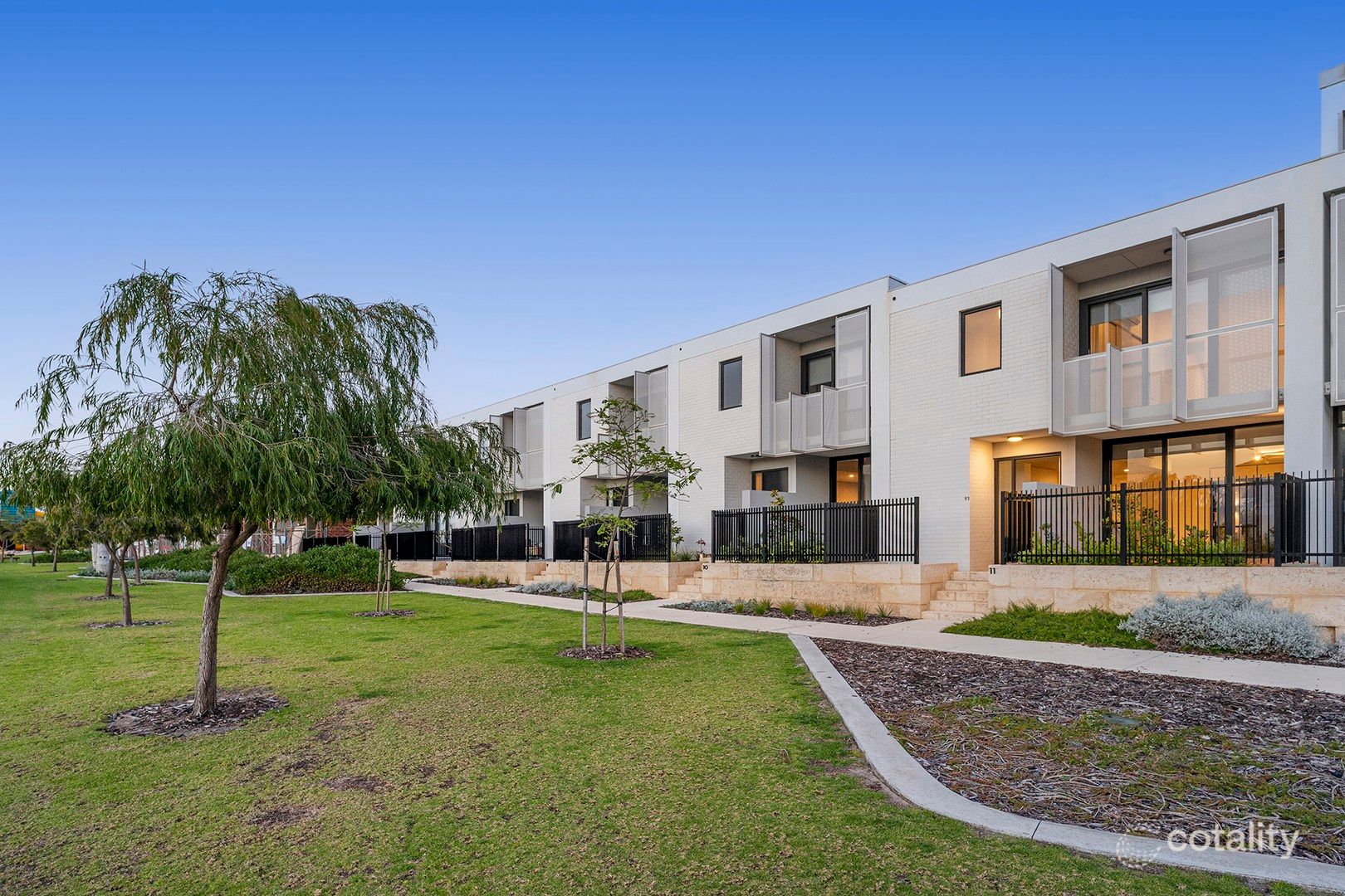 11/50 Lullworth Tce, North Coogee, WA 6163