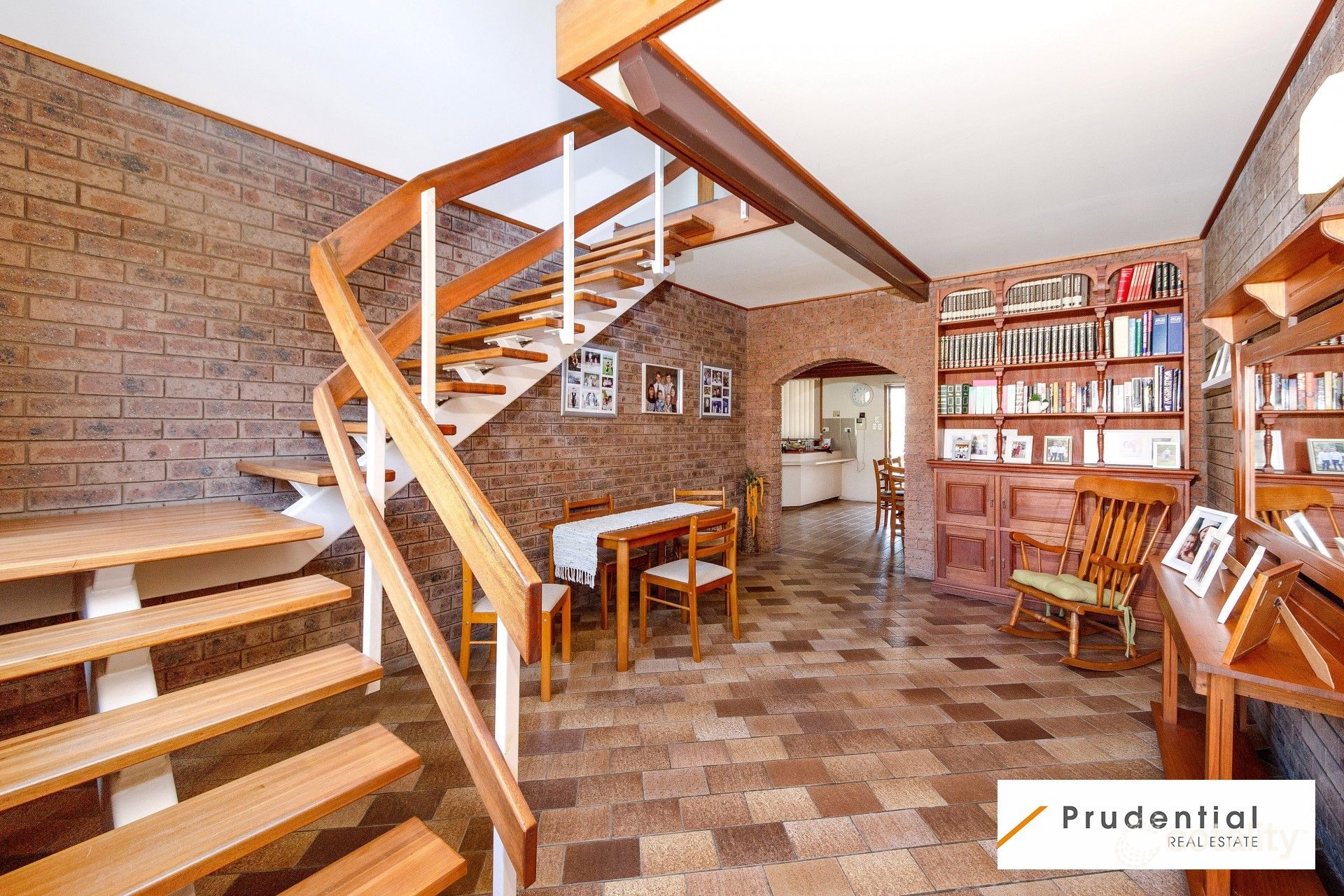 8 Ayshford St, Casula, NSW 2170