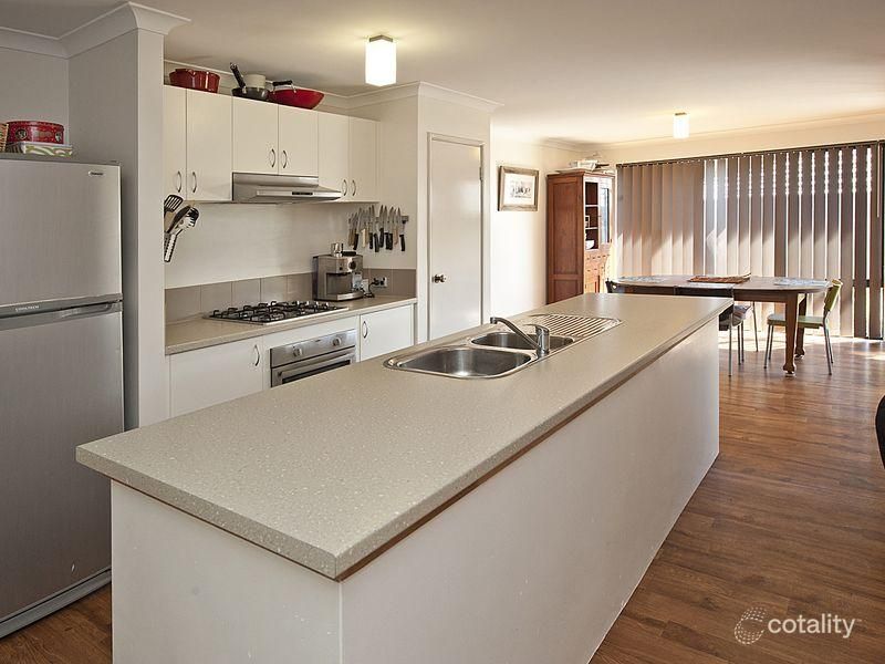 216 Runnymede Gte, Leda, WA 6170