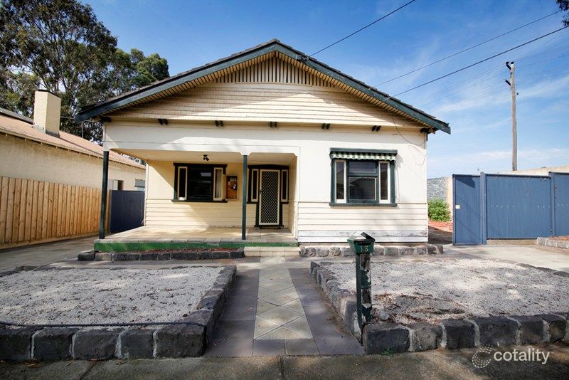 13 Kooyong Rd, Geelong, VIC 3220