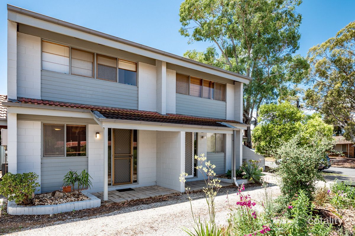 2/521 Margaret Pl, Lavington, NSW 2641